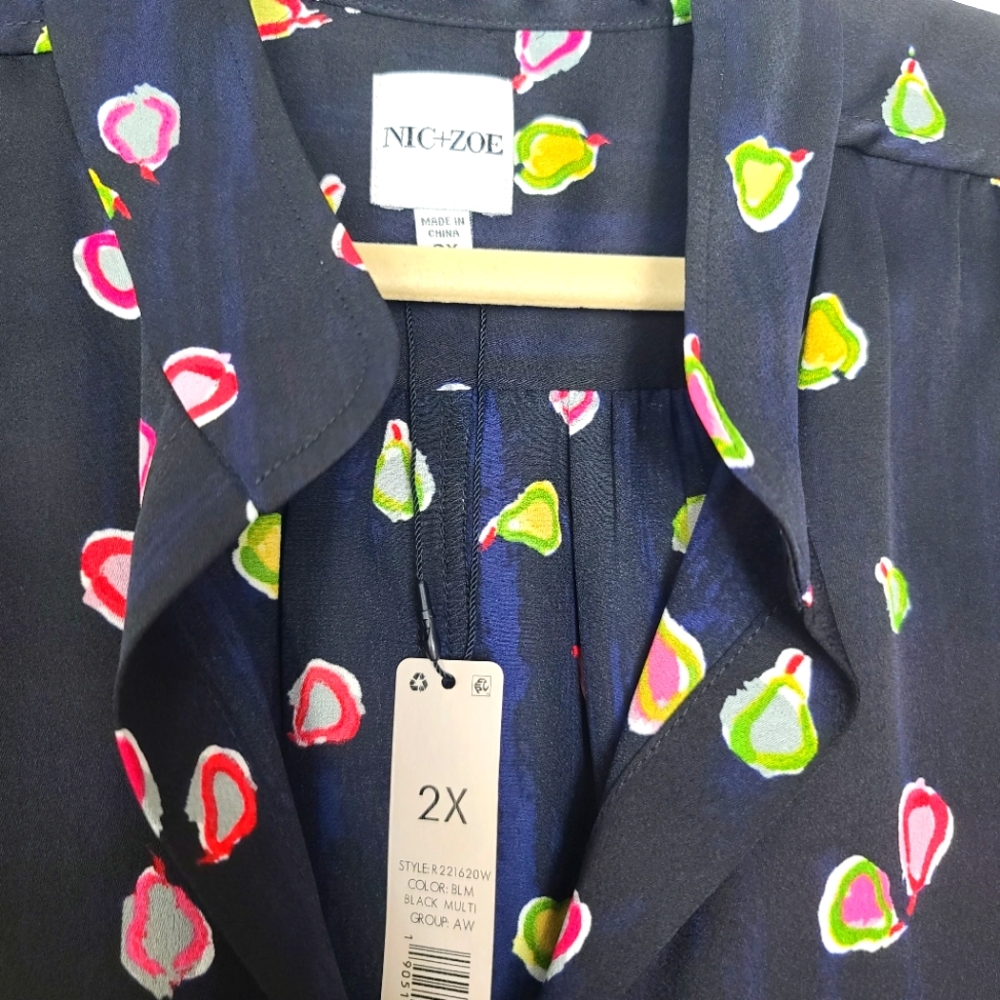 NIC+ZOE Plus Size Party Pears Printed Novelty Button Down Blouse Top - Picture 4 of 9